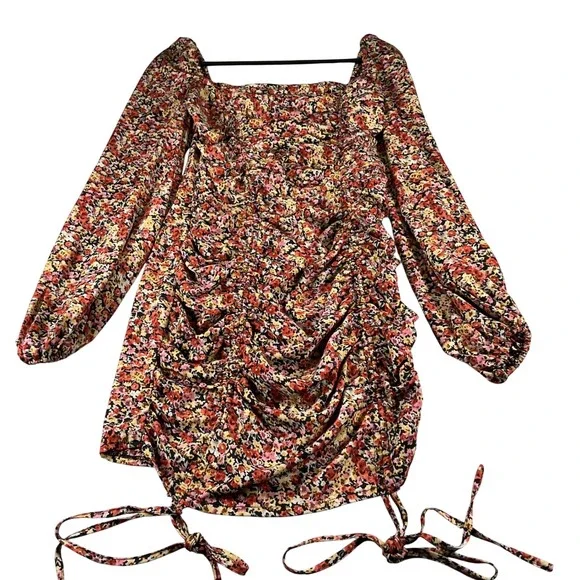 PrettyLittleThing Floral Ruched Mini Dress Long Sleeve Cottagecore Boho Size 10 - Picture 2 of 13